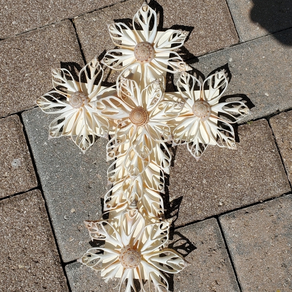 Seashell Crucifix Cross - Picture 8 of 12